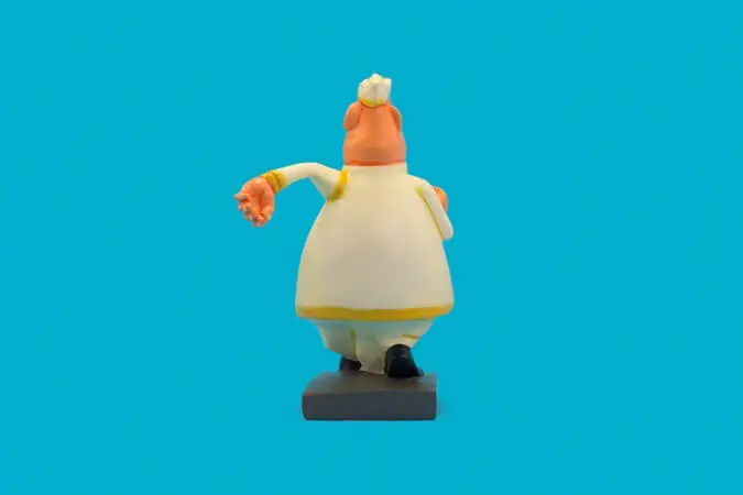 figurine-34c